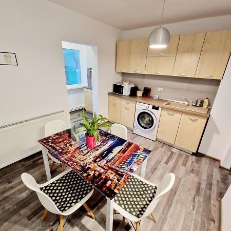 Marcos Apartments - Stanisoarei - Self Check-In Resita Extérieur photo
